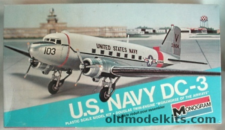 Monogram 1/90 US Navy DC-3 (R4D-5), 7590 plastic model kit